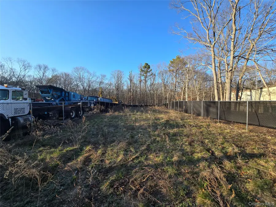 301A Moriches-middle Island Road, Manorville, NY 11949 - #2