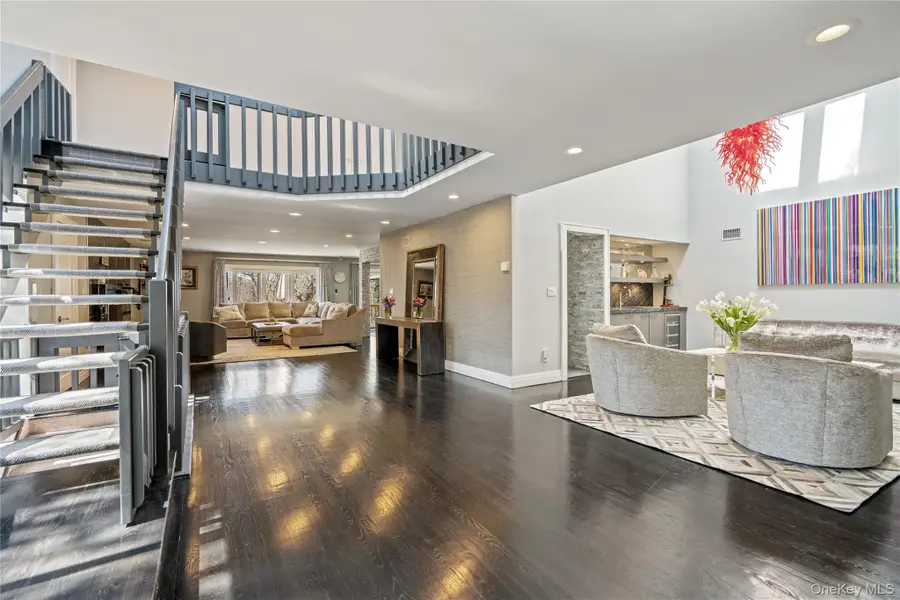 114 The Crescent, Roslyn Heights, NY 11577 - #3