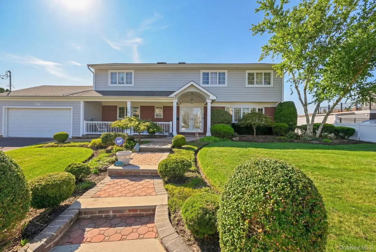 133 Thornwood Road, Massapequa Park, NY 11762 - #1
