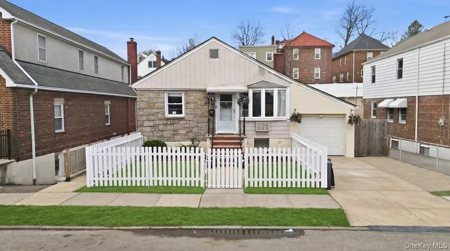 75 Woodlawn Avenue, Yonkers, NY 10704 - #2