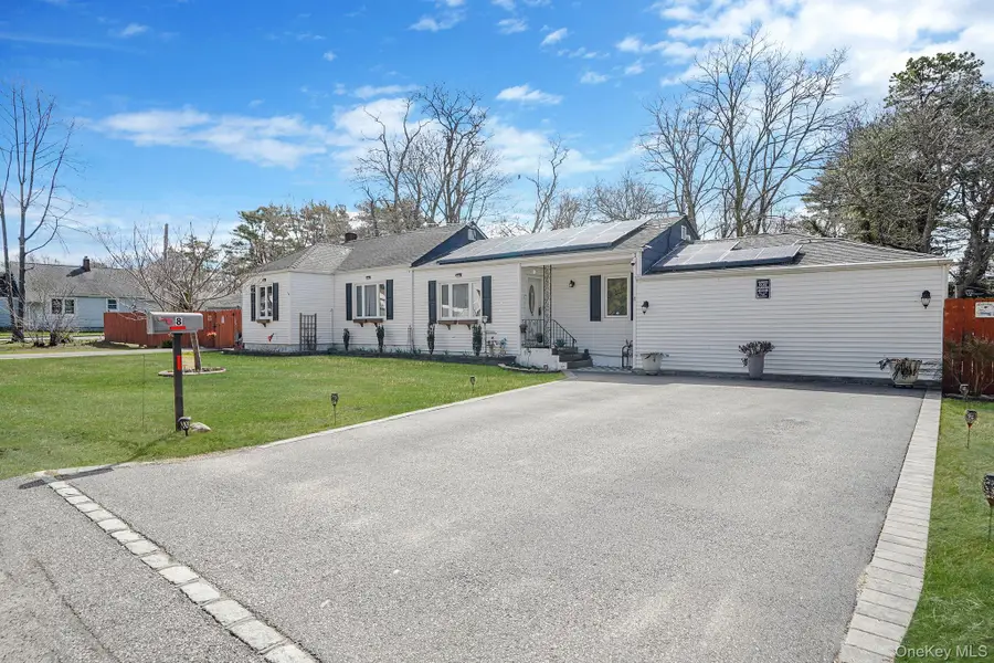 8 Evergreen Avenue, Brentwood, NY 11717 - #2