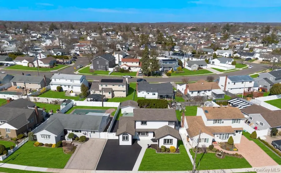 61 Cheshire Road, Bethpage, NY 11714 - #2