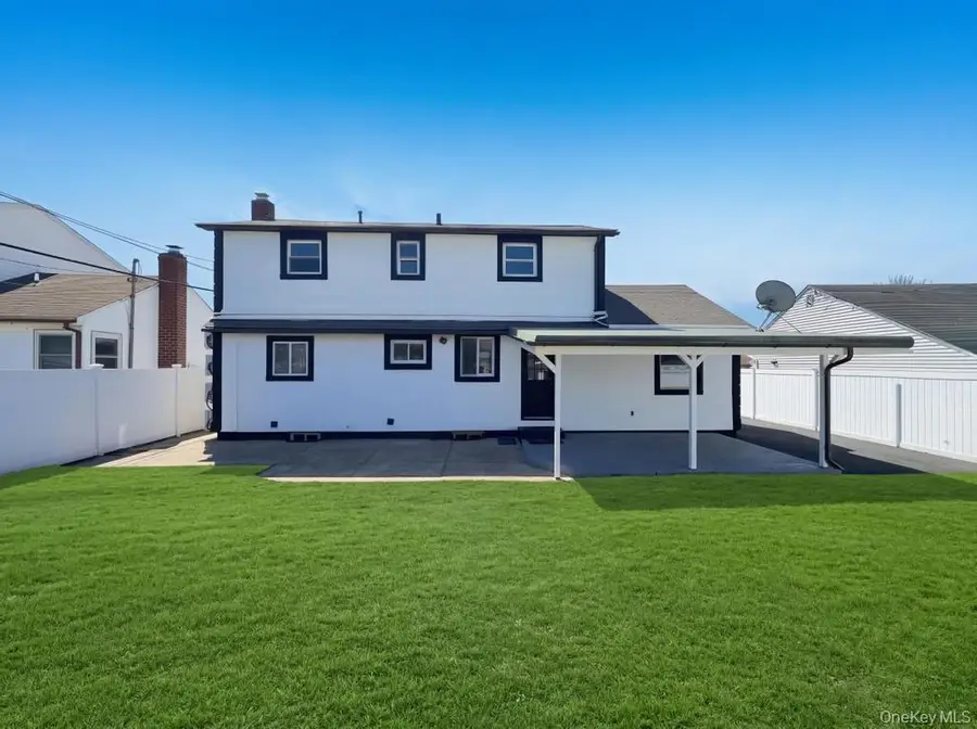 61 Cheshire Road, Bethpage, NY 11714 - #3