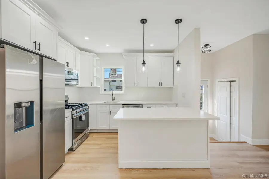 17 Riverside Street, Amityville, NY 11701 - #2