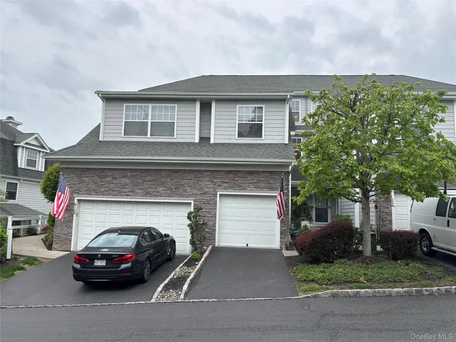 126 Hudson Pointe Drive, Poughkeepsie, NY 12601 - #2