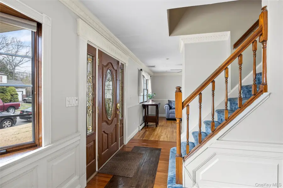 42 Irving Avenue, North Babylon, NY 11703 - #3