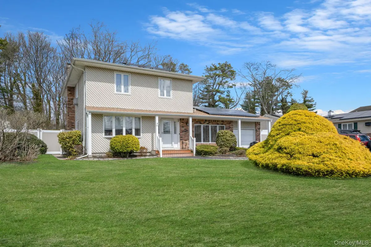 51 Wexford Drive, Oakdale, NY 11769 - #1