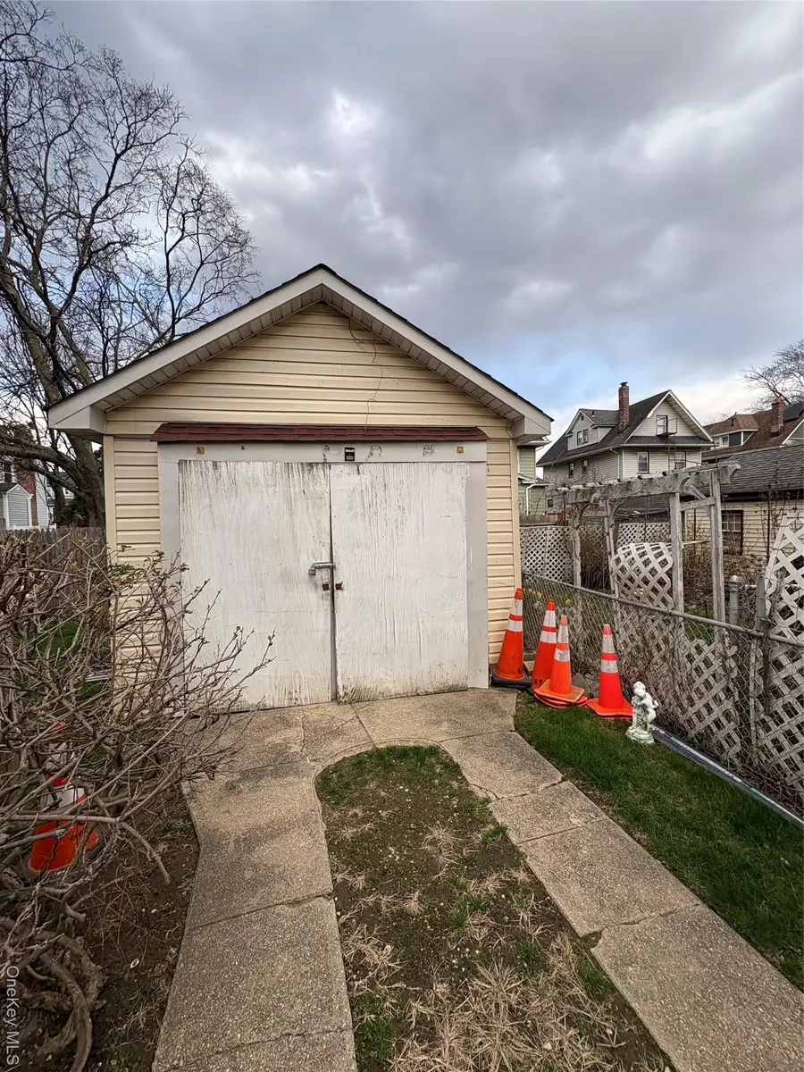 10409 189th Street, Saint Albans, NY 11412 - #3