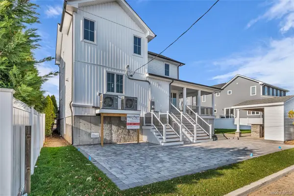 2437 Archer Street, Seaford, NY 11873