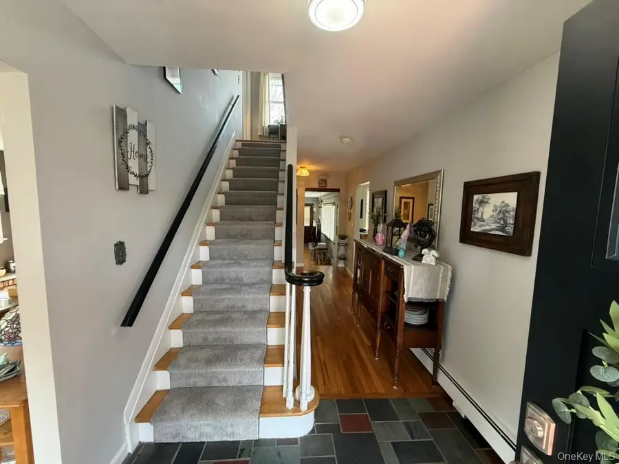 12 Knoll Crest, Miller Place, NY 11764 - #2