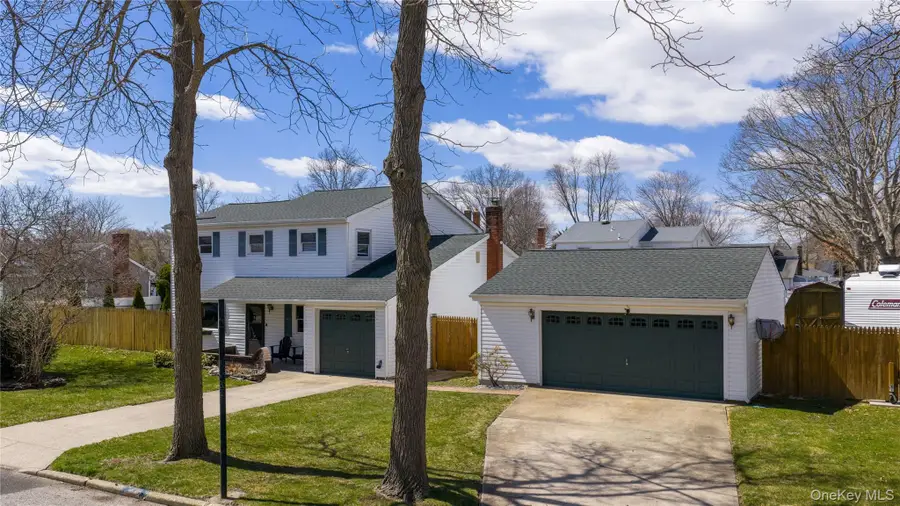 86 Tremont Avenue, Medford, NY 11763 - #2