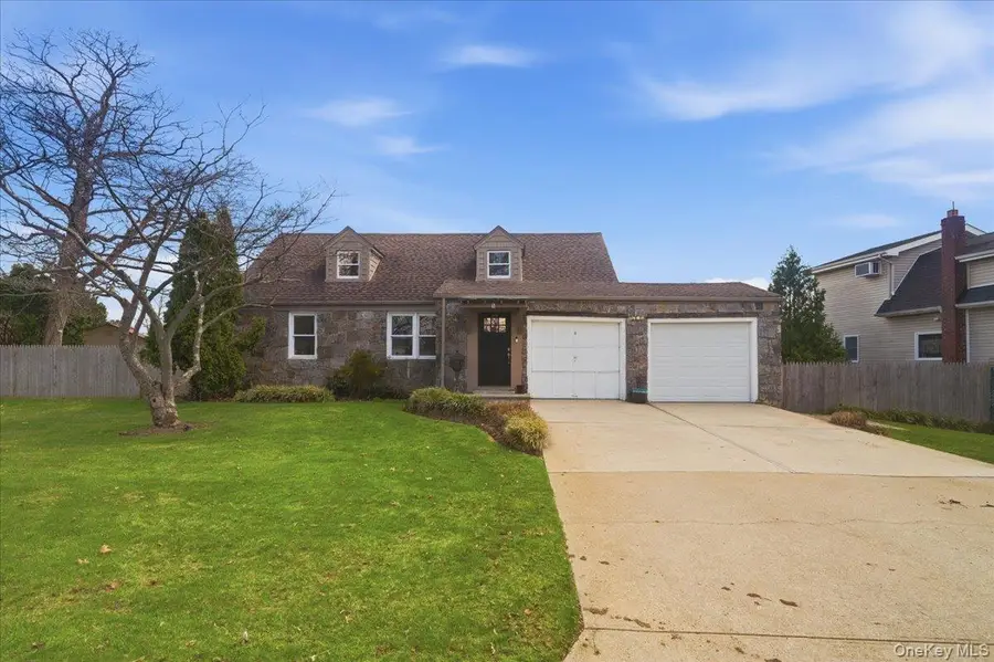 5 Erlwein Court, Massapequa, NY 11758 - #2