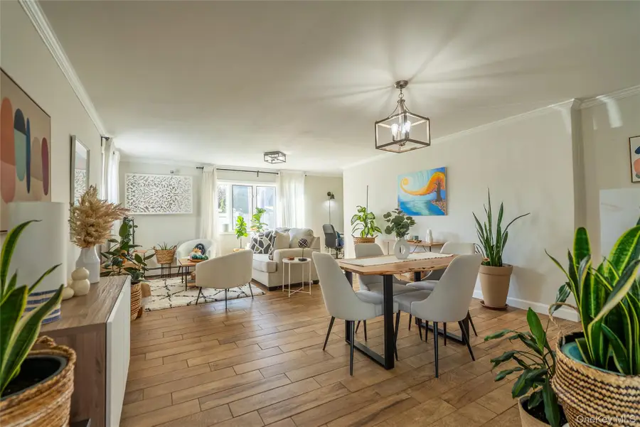 23 Bent Lane, Levittown, NY 11756 - #2