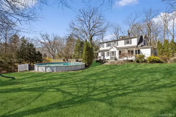 198 Pidgeon Hill Road, South Huntington, NY 11746