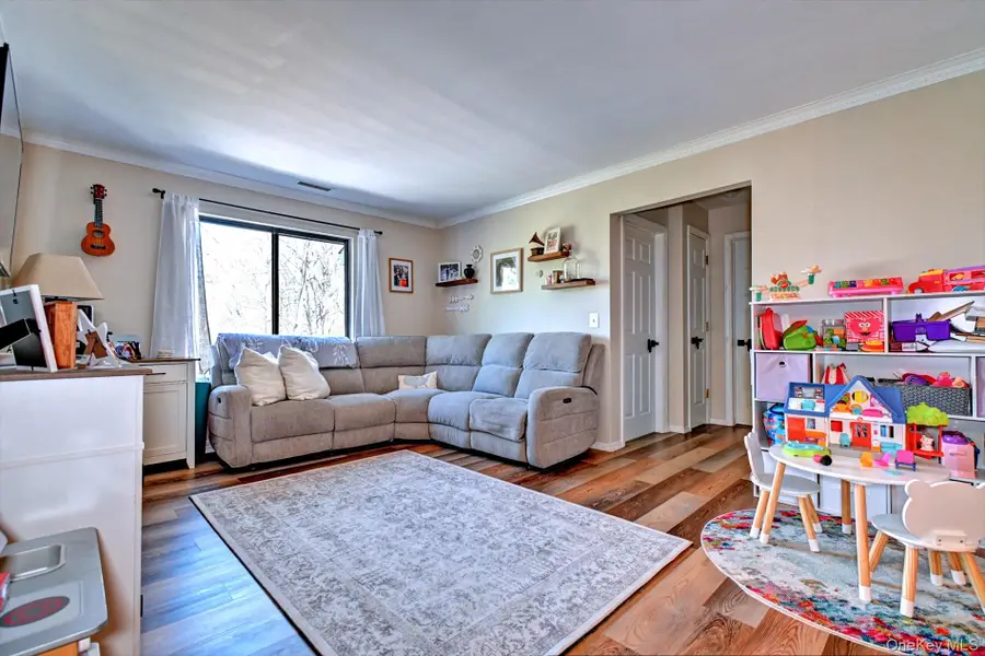 847 Skyline Drive, Coram, NY 11727 - #3