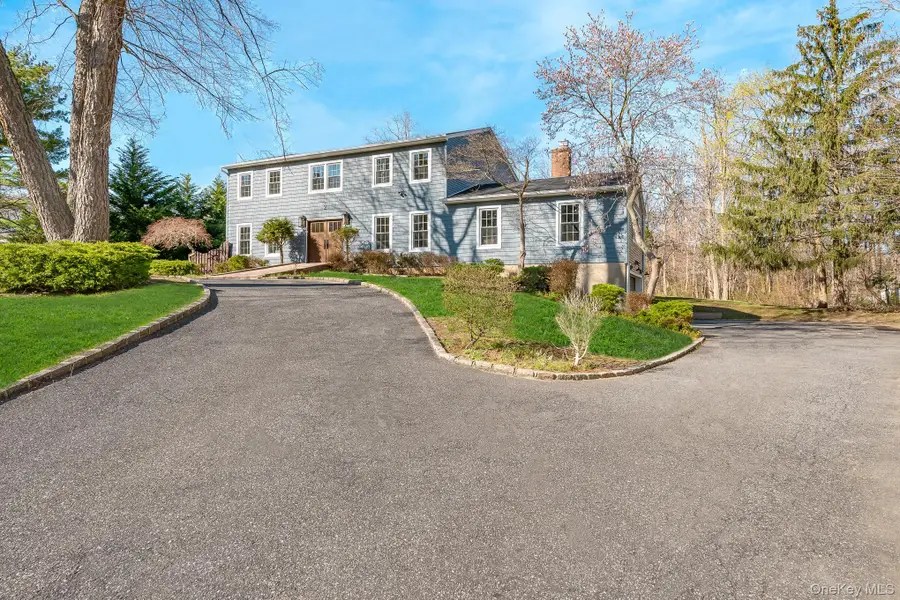 2 Pebble Hill Drive, Northport, NY 11768 - #2