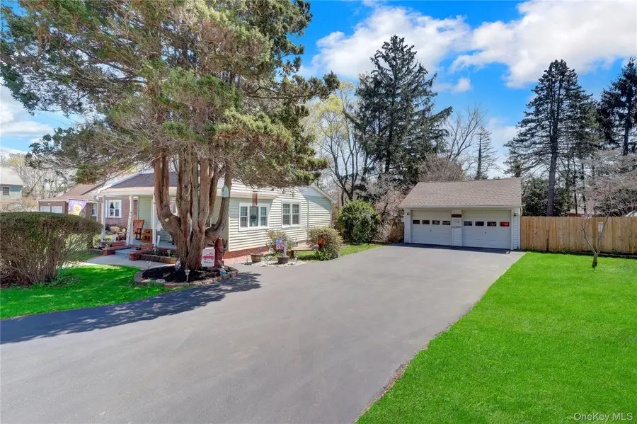 35 E 12th Street, Huntington Station, NY 11746 - #3