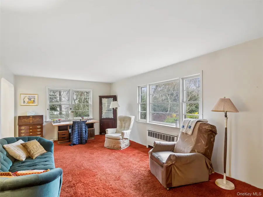 20 Cherry Lane, Huntington, NY 11743 - #2