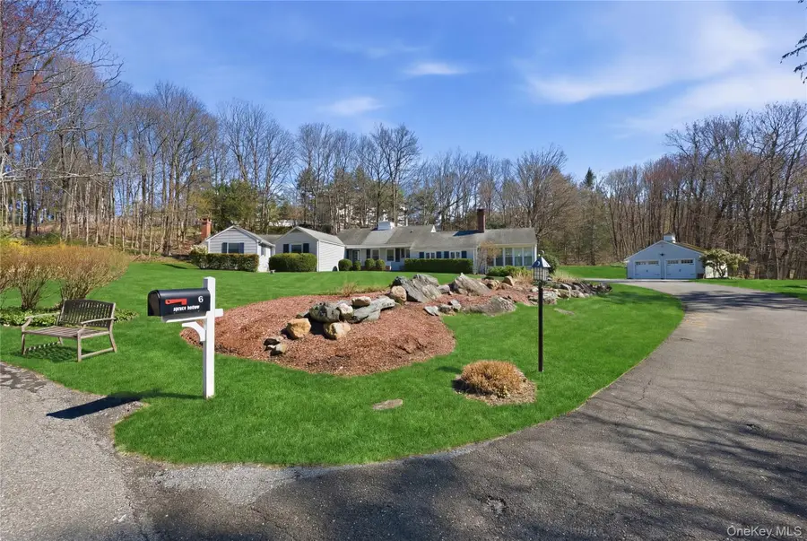 6 Spruce Hollow, Armonk, NY 10504 - #2