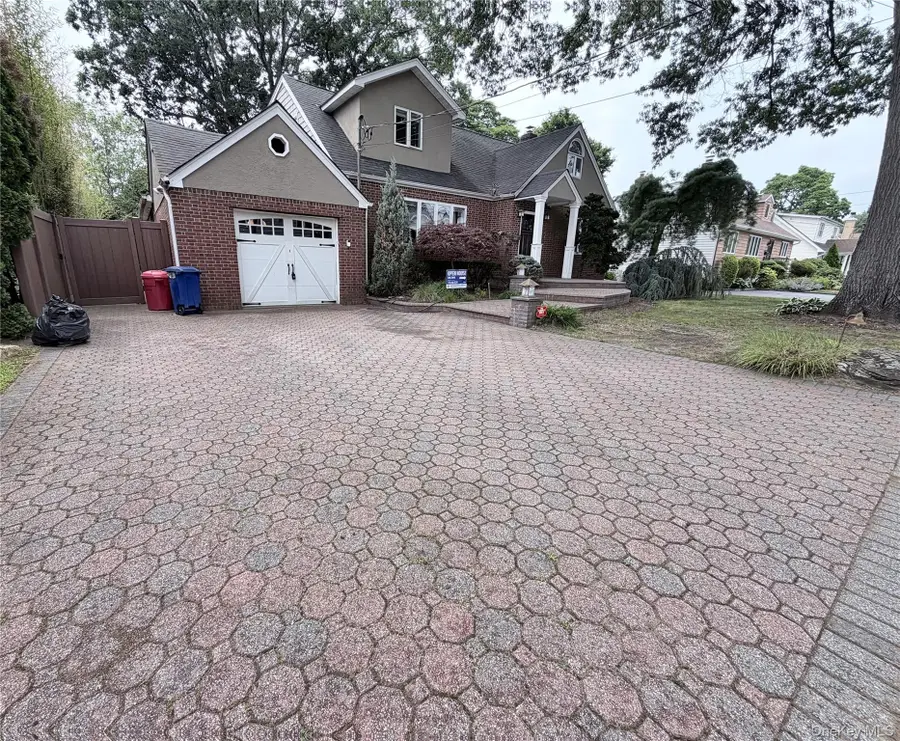 396 Chestnut Avenue, East Meadow, NY 11554 - #3