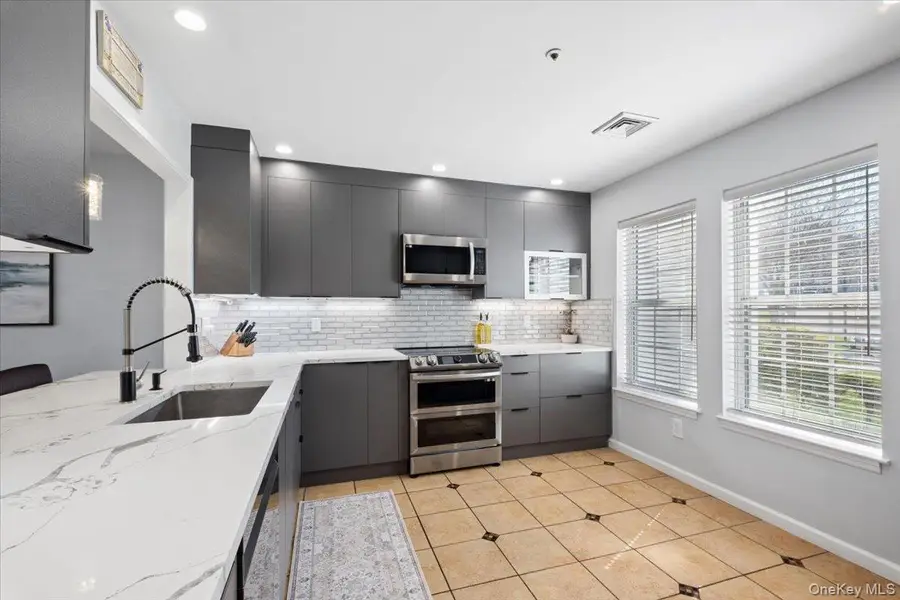 220 Sandpiper Court, Yorktown Heights, NY 10598 - #3