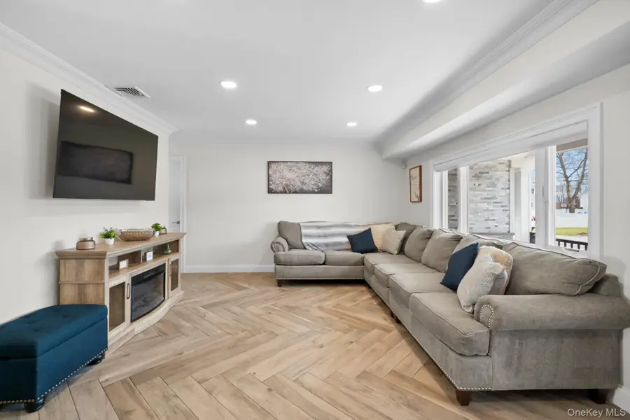 145 Ecker Avenue, West Babylon, NY 11704 - #2