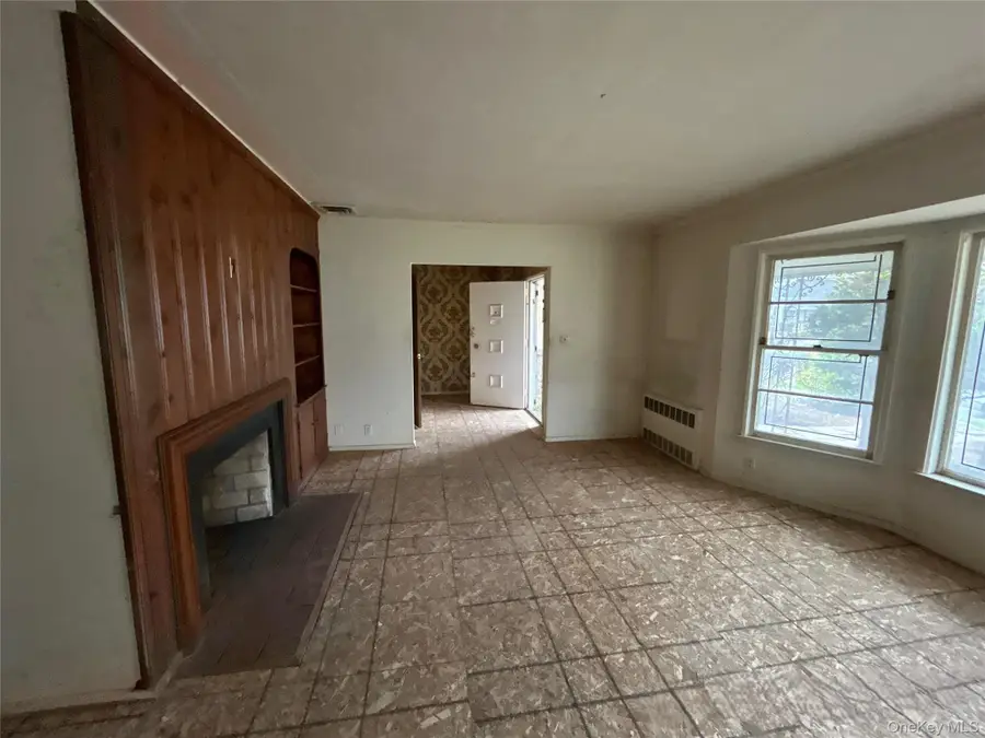 197 Delaware Avenue, Freeport, NY 11520 - #3