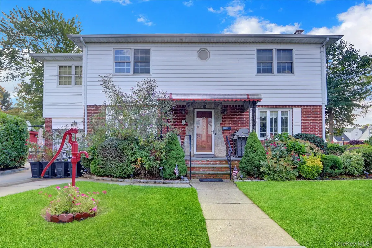 54 Nugent Street, New Hyde Park, NY 11040 - #1