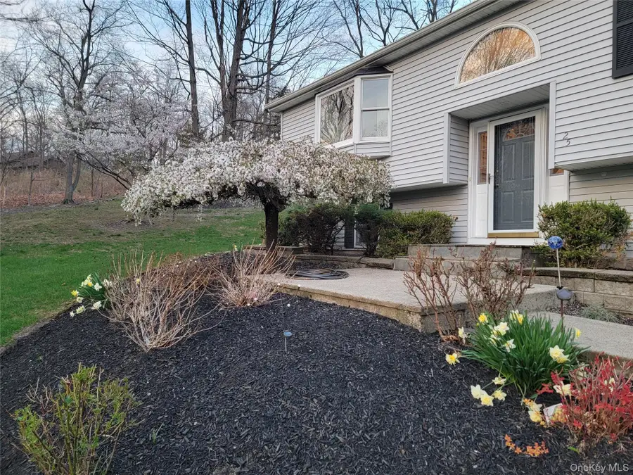 25 Cocoa Lane, Newburgh, NY 12550 - #3