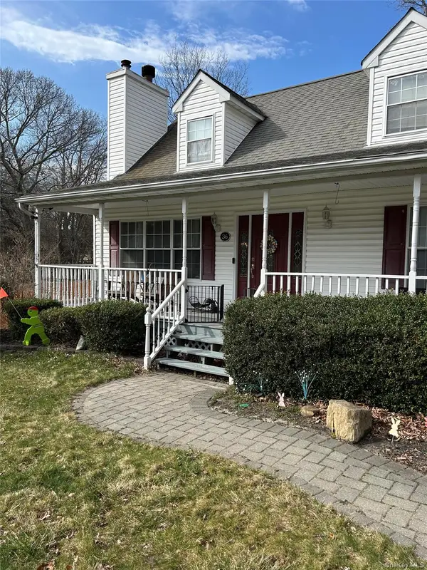 36 Aloma Road, Rocky Point, NY 11778