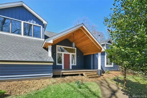 7 Waterview Drive, Port Jefferson, NY 11777