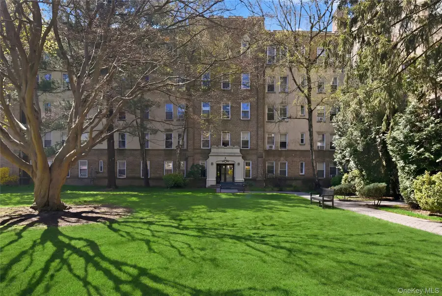 472 Gramatan Avenue #I1, Mount Vernon, NY 10552 - #2