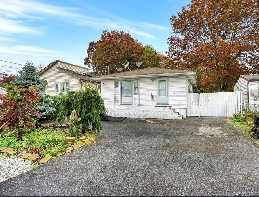 43 Johnson Avenue, Ronkonkoma, NY 11779 - #2