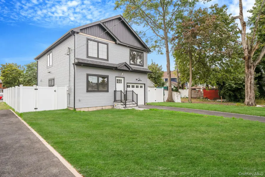 27 Elizabeth Court, Hempstead, NY 11550 - #2