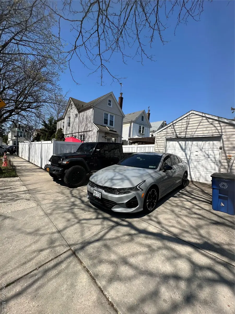 8021 62nd Street, Glendale, NY 11385 - #3