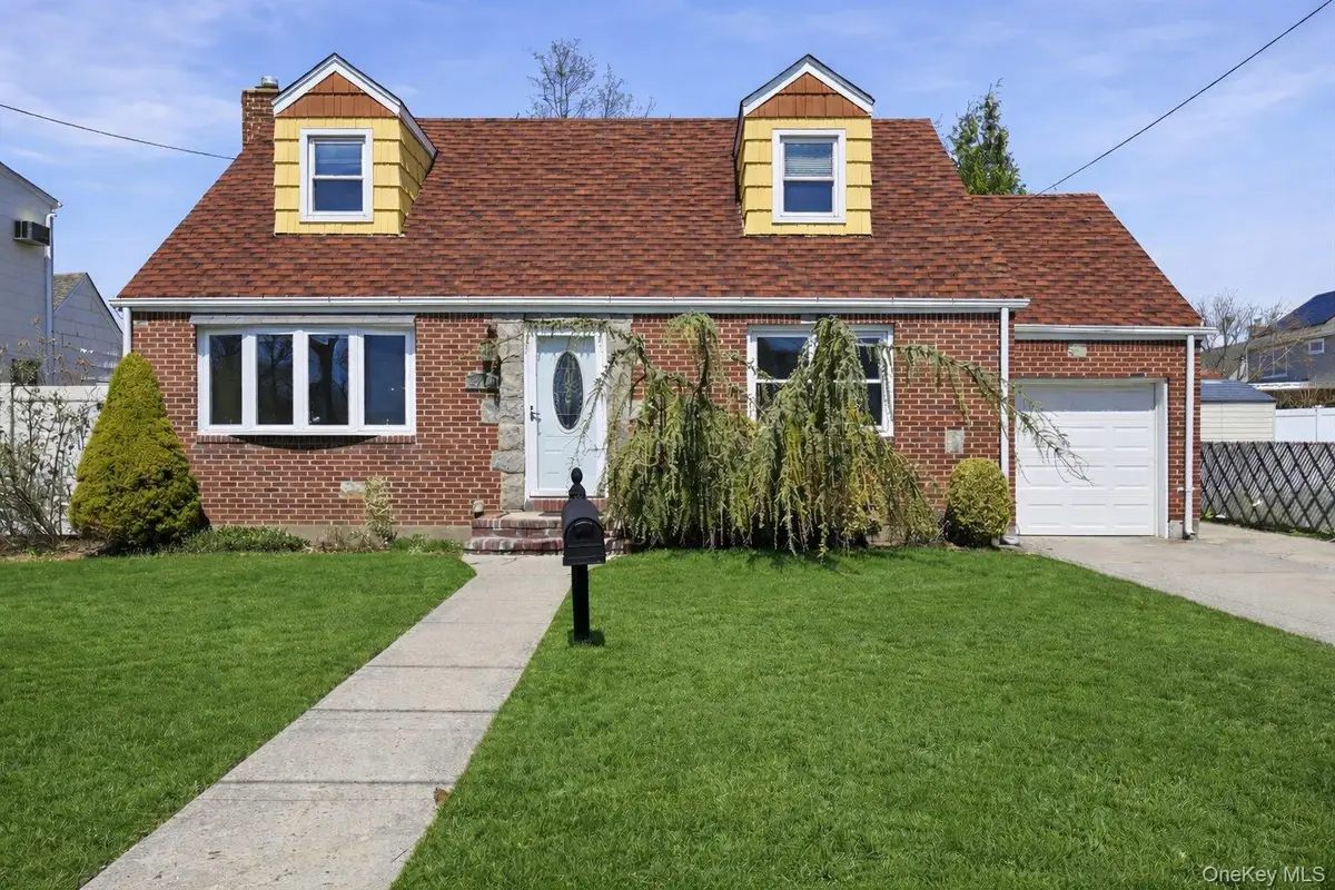 1719 William Street, Merrick, NY 11566 - #1