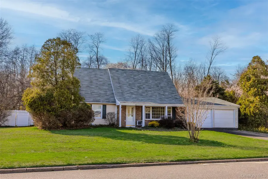 83 Manchester Lane, Stony Brook, NY 11790 - #2