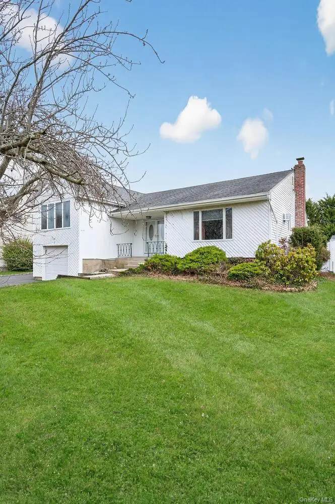 21 Jonquill Lane, Kings Park, NY 11754 - #2