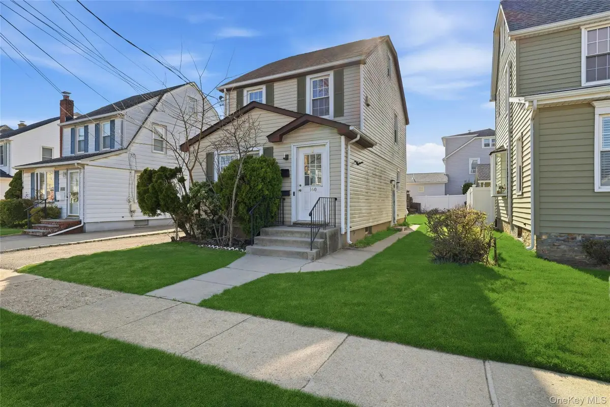 160 Broad Street, Williston Park, NY 11596 - #1