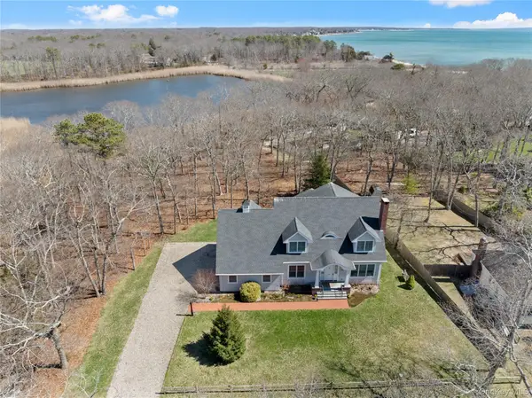 360 Masters Road, Laurel, NY 11948