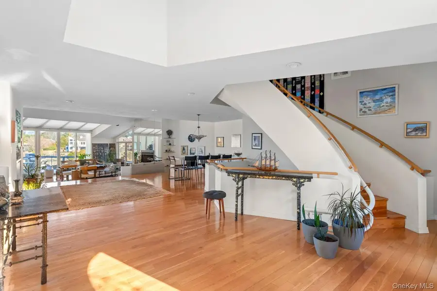 6 Lady Janes Way, Northport, NY 11768 - #3