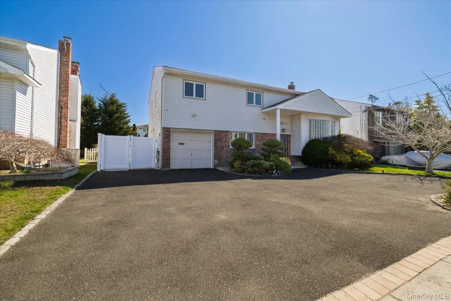 3447 Steven Road, Baldwin, NY 11510 - #2