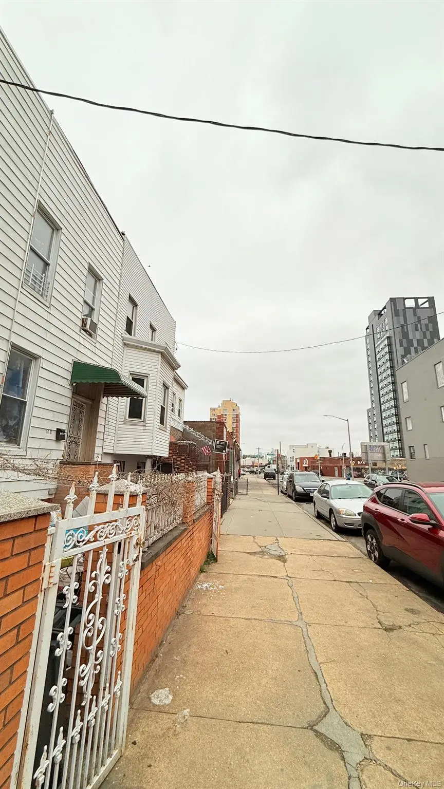 5117 34th Street, Long Island City, NY 11101 - #3