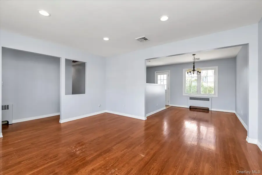 689 Pleasant Avenue, Westbury, NY 11590 - #3