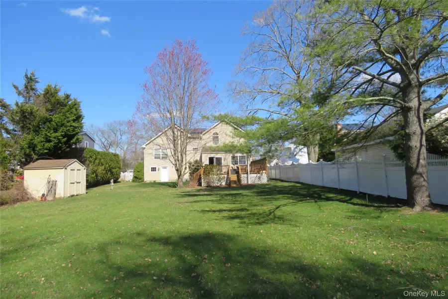 182 Siegel Boulevard, Babylon, NY 11702 - #3