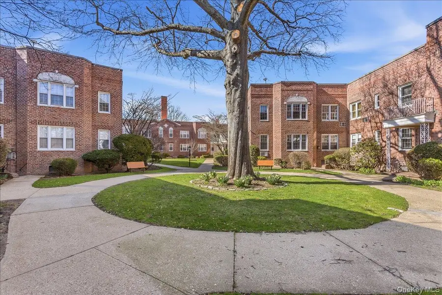 250 Central Avenue #C111, Lawrence, NY 11559 - #2