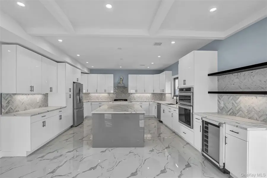 557 Knoll Court, Seaford, NY 11783 - #3