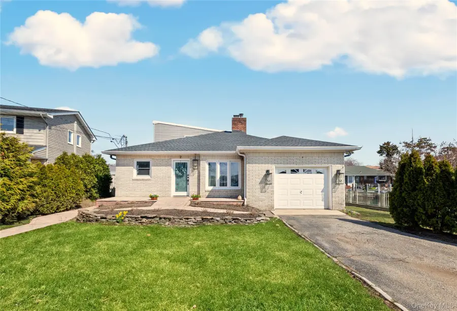 2 E Lido Prom, Lindenhurst, NY 11757 - #2