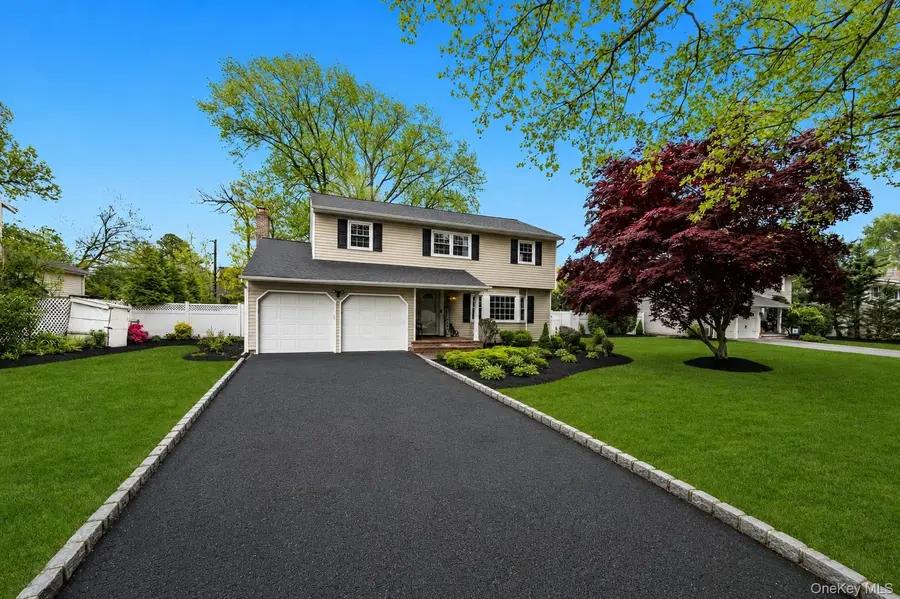16 Lenore Place, Hauppauge, NY 11788 - #3