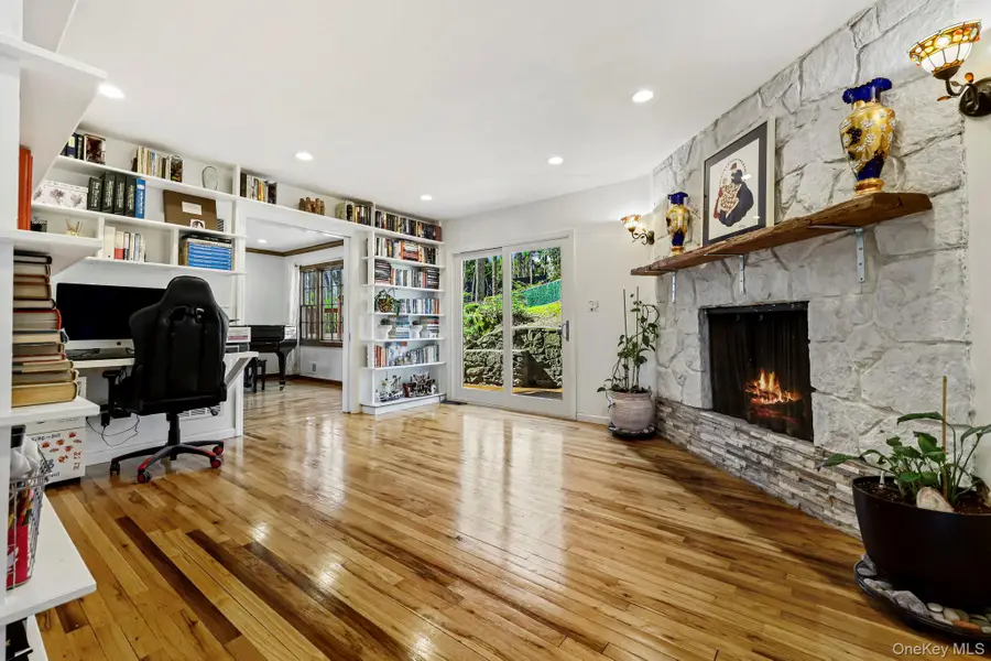 Address Withheld By Seller, Hartsdale, NY 10530 - #3